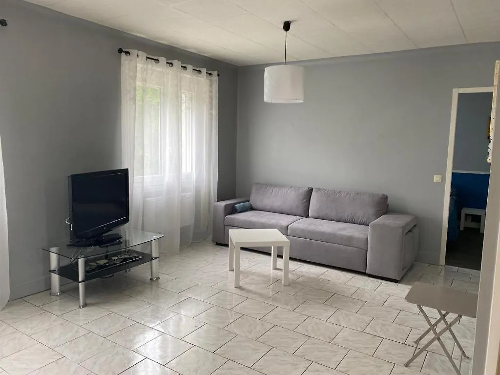 Appartement F2 Saint Cyr Sur Le Rhone France